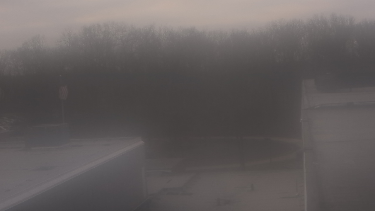 Thumbnail for current weather camera view from Dag Hammarskjold MS in Wallingford, Connecticut