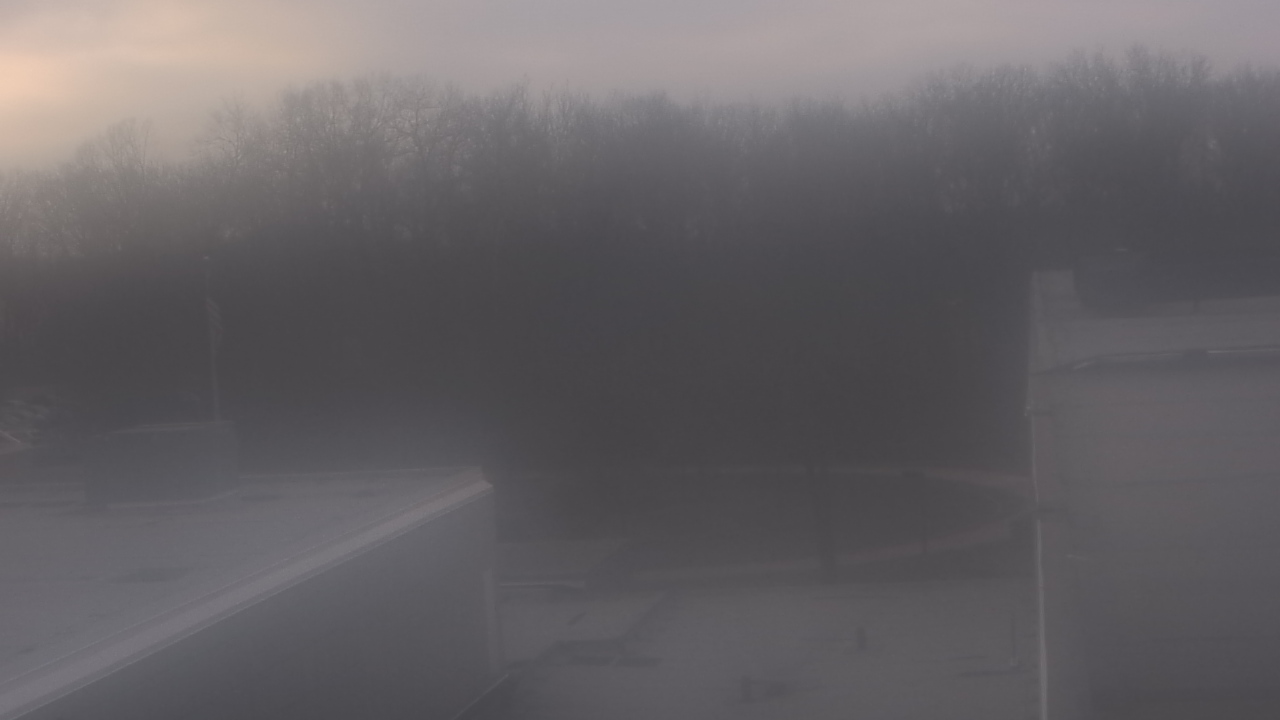 Thumbnail for current weather camera view from Dag Hammarskjold MS in Wallingford, Connecticut