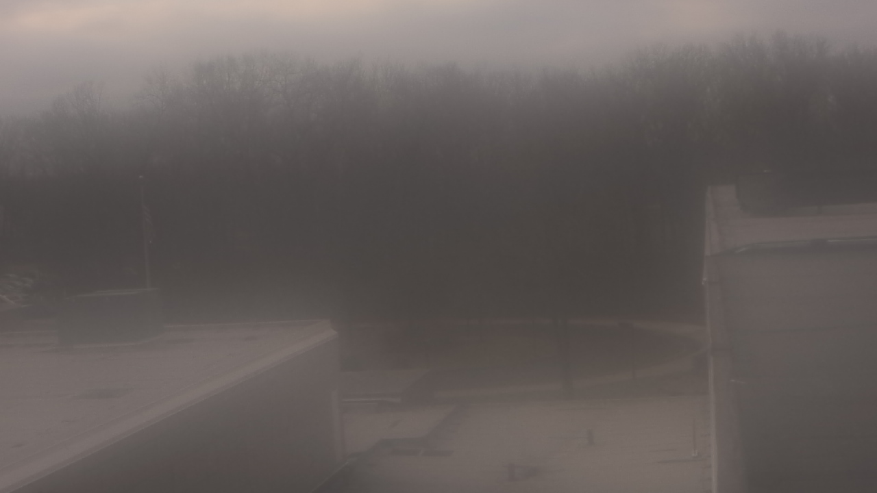 Thumbnail for current weather camera view from Dag Hammarskjold MS in Wallingford, Connecticut