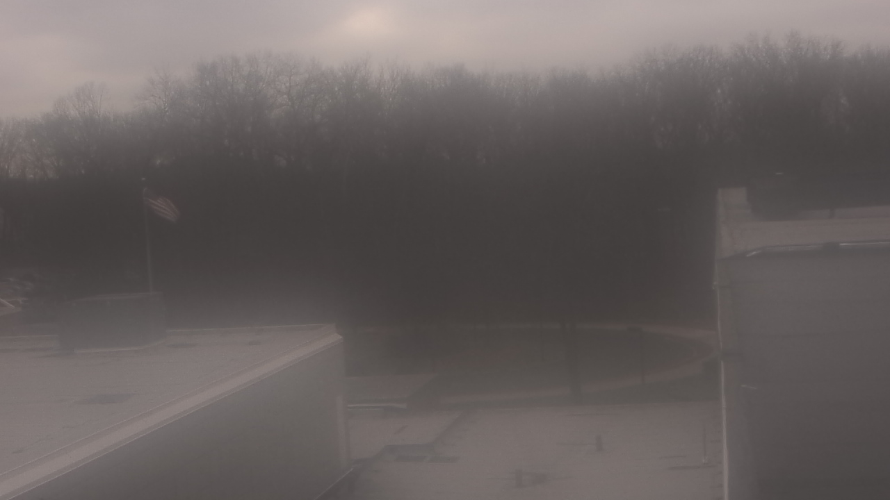Thumbnail for current weather camera view from Dag Hammarskjold MS in Wallingford, Connecticut