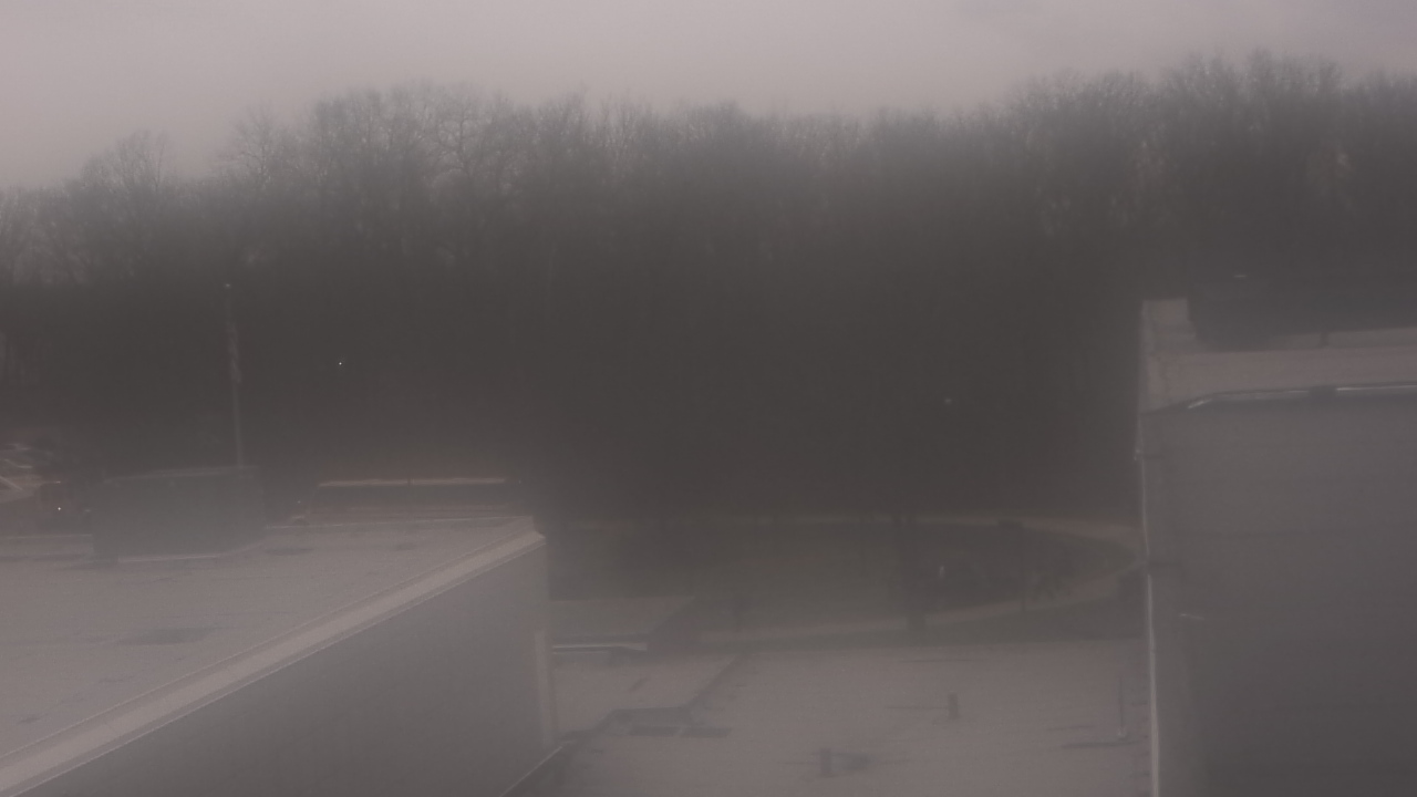 Thumbnail for current weather camera view from Dag Hammarskjold MS in Wallingford, Connecticut