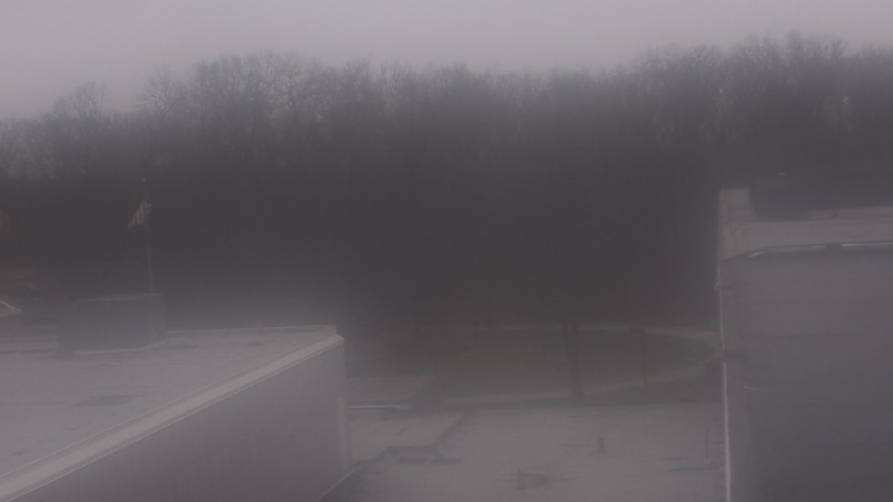 Thumbnail for current weather camera view from Dag Hammarskjold MS in Wallingford, Connecticut