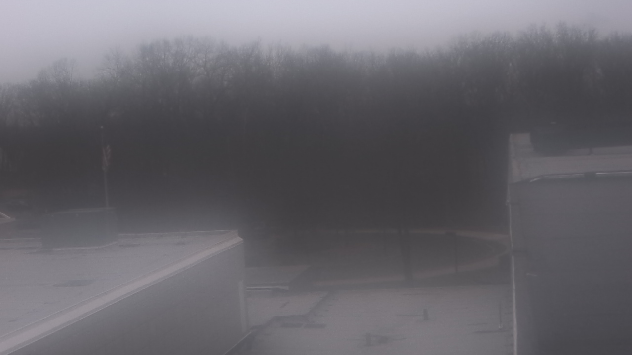 Thumbnail for current weather camera view from Dag Hammarskjold MS in Wallingford, Connecticut