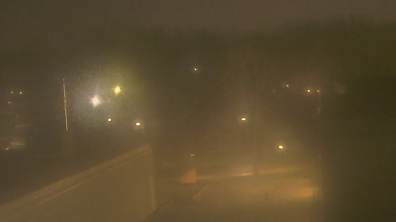 Thumbnail for current weather camera view from Dag Hammarskjold MS in Wallingford, Connecticut