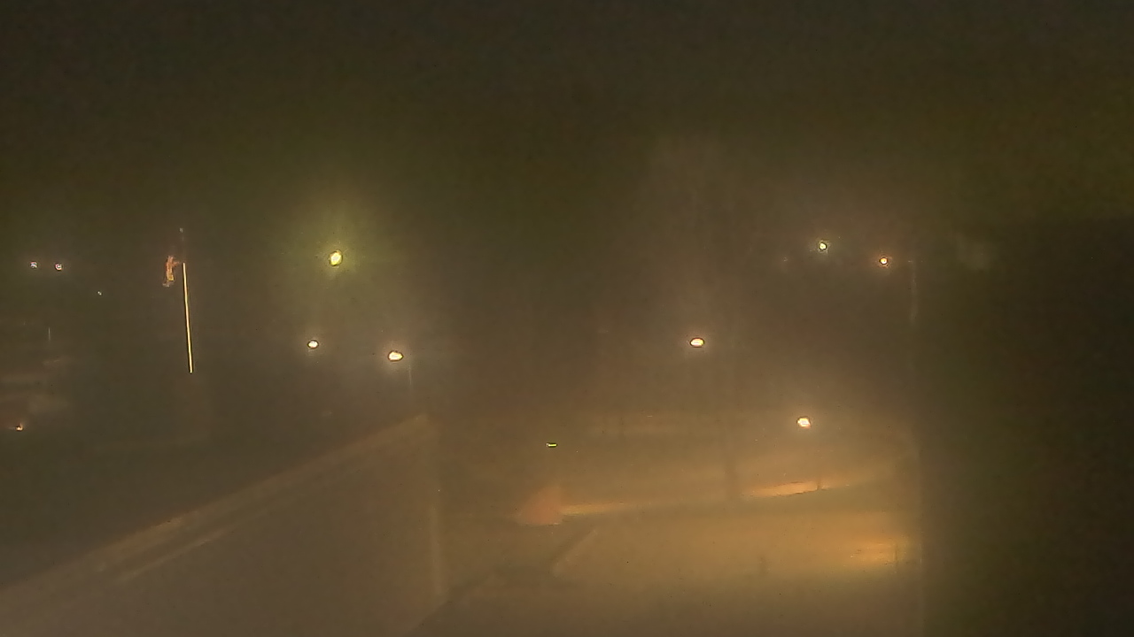 Thumbnail for current weather camera view from Dag Hammarskjold MS in Wallingford, Connecticut