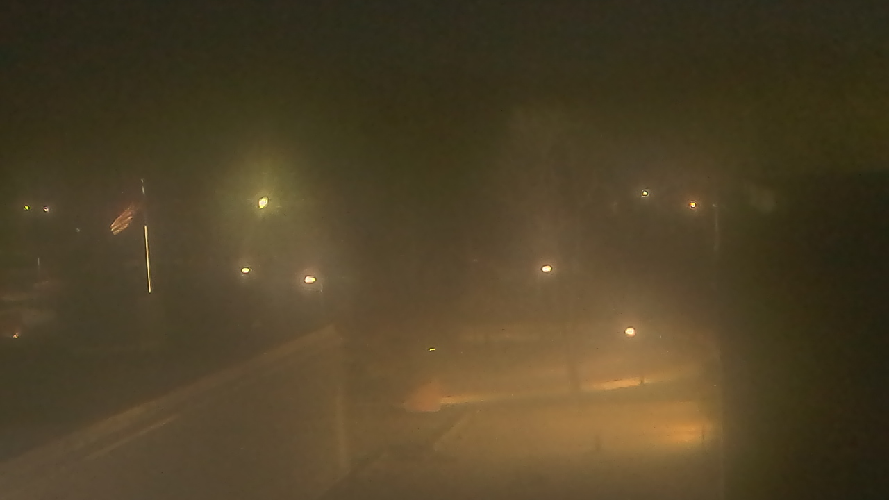 Thumbnail for current weather camera view from Dag Hammarskjold MS in Wallingford, Connecticut