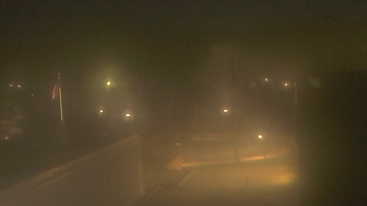 Thumbnail for current weather camera view from Dag Hammarskjold MS in Wallingford, Connecticut