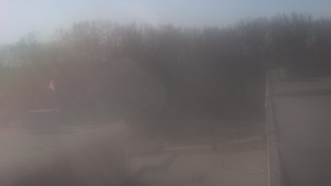 Thumbnail for current weather camera view from Dag Hammarskjold MS in Wallingford, Connecticut