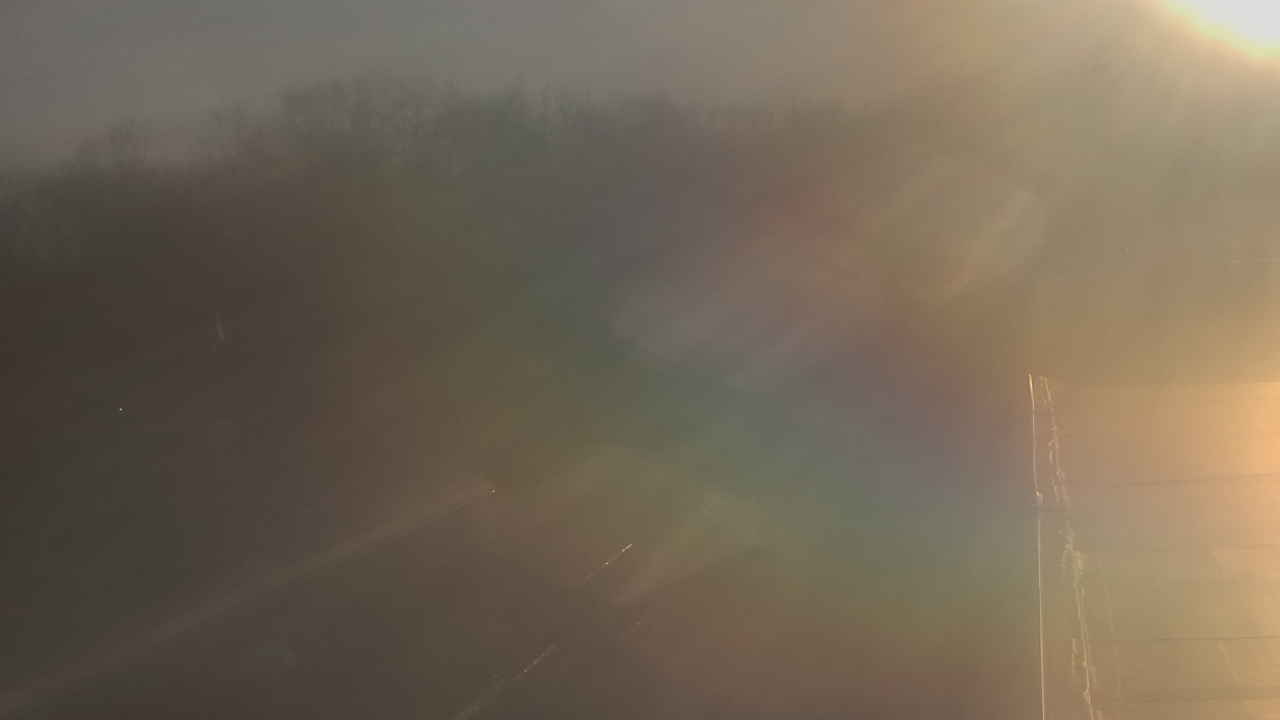 Thumbnail for current weather camera view from Dag Hammarskjold MS in Wallingford, Connecticut