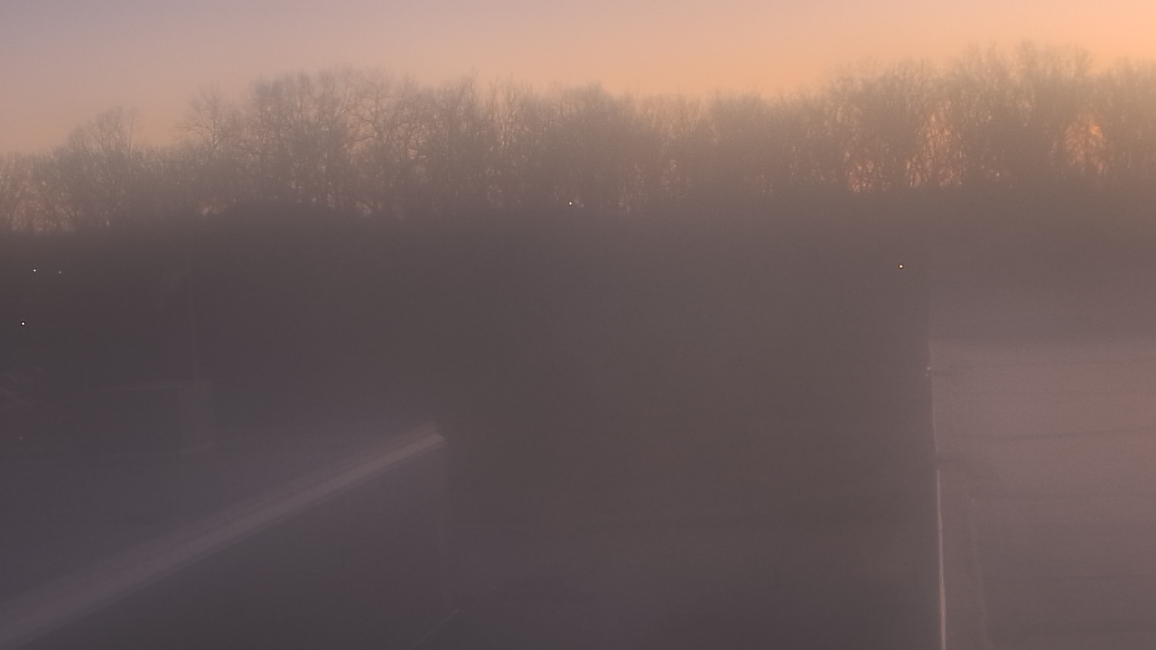 Thumbnail for current weather camera view from Dag Hammarskjold MS in Wallingford, Connecticut