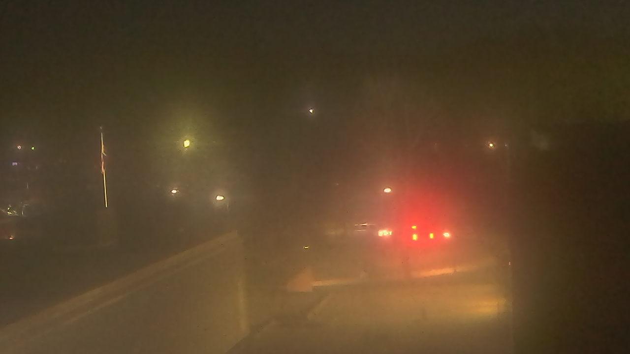 Thumbnail for current weather camera view from Dag Hammarskjold MS in Wallingford, Connecticut