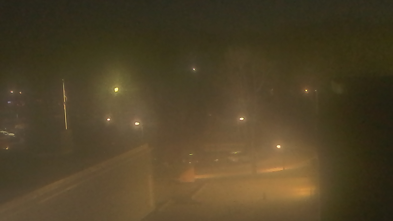 Thumbnail for current weather camera view from Dag Hammarskjold MS in Wallingford, Connecticut