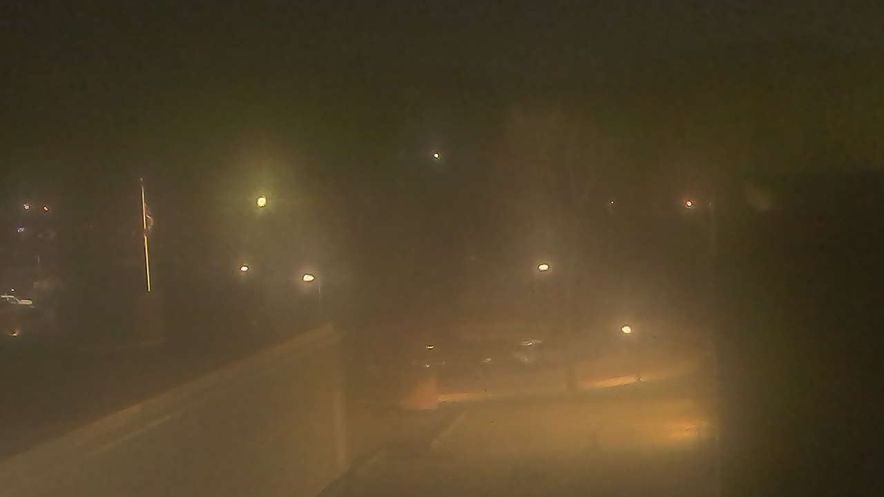 Thumbnail for current weather camera view from Dag Hammarskjold MS in Wallingford, Connecticut