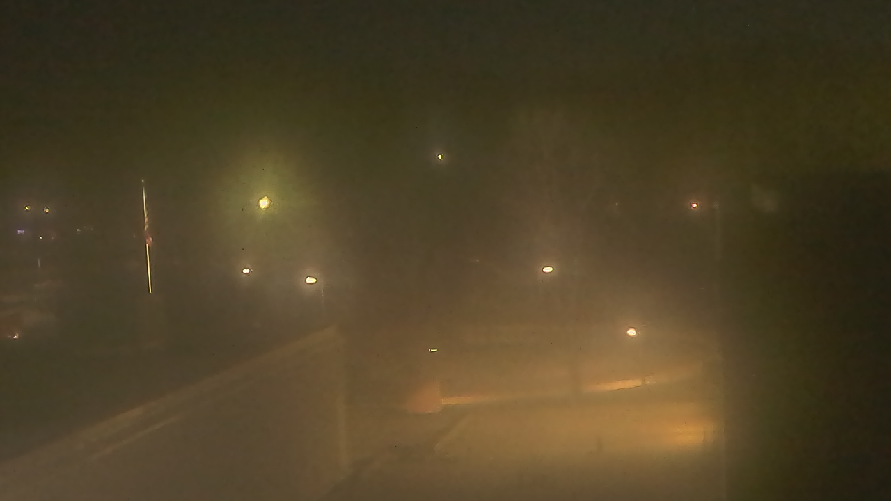 Thumbnail for current weather camera view from Dag Hammarskjold MS in Wallingford, Connecticut