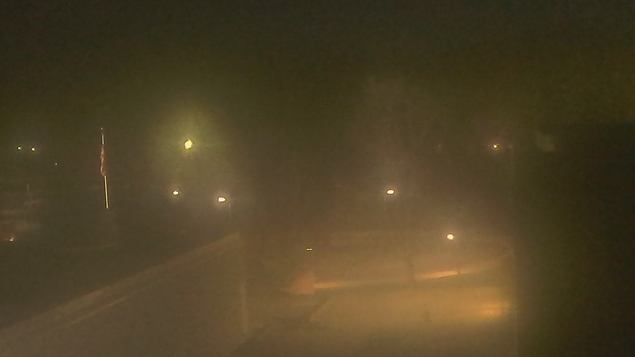 Thumbnail for current weather camera view from Dag Hammarskjold MS in Wallingford, Connecticut