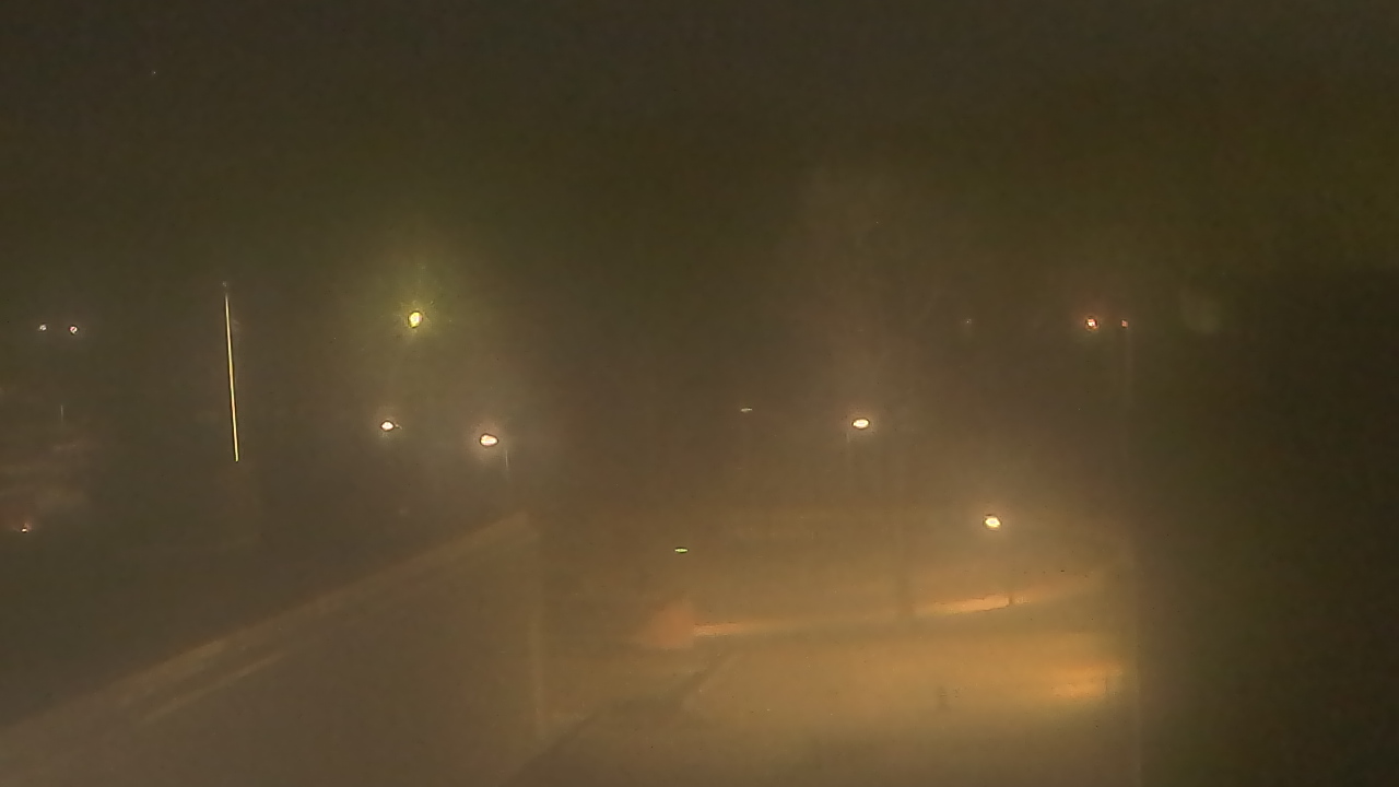 Thumbnail for current weather camera view from Dag Hammarskjold MS in Wallingford, Connecticut