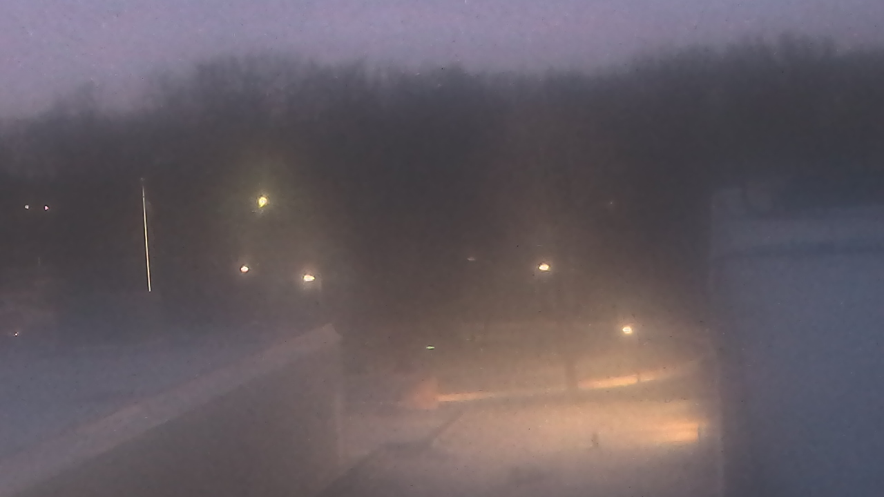 Thumbnail for current weather camera view from Dag Hammarskjold MS in Wallingford, Connecticut