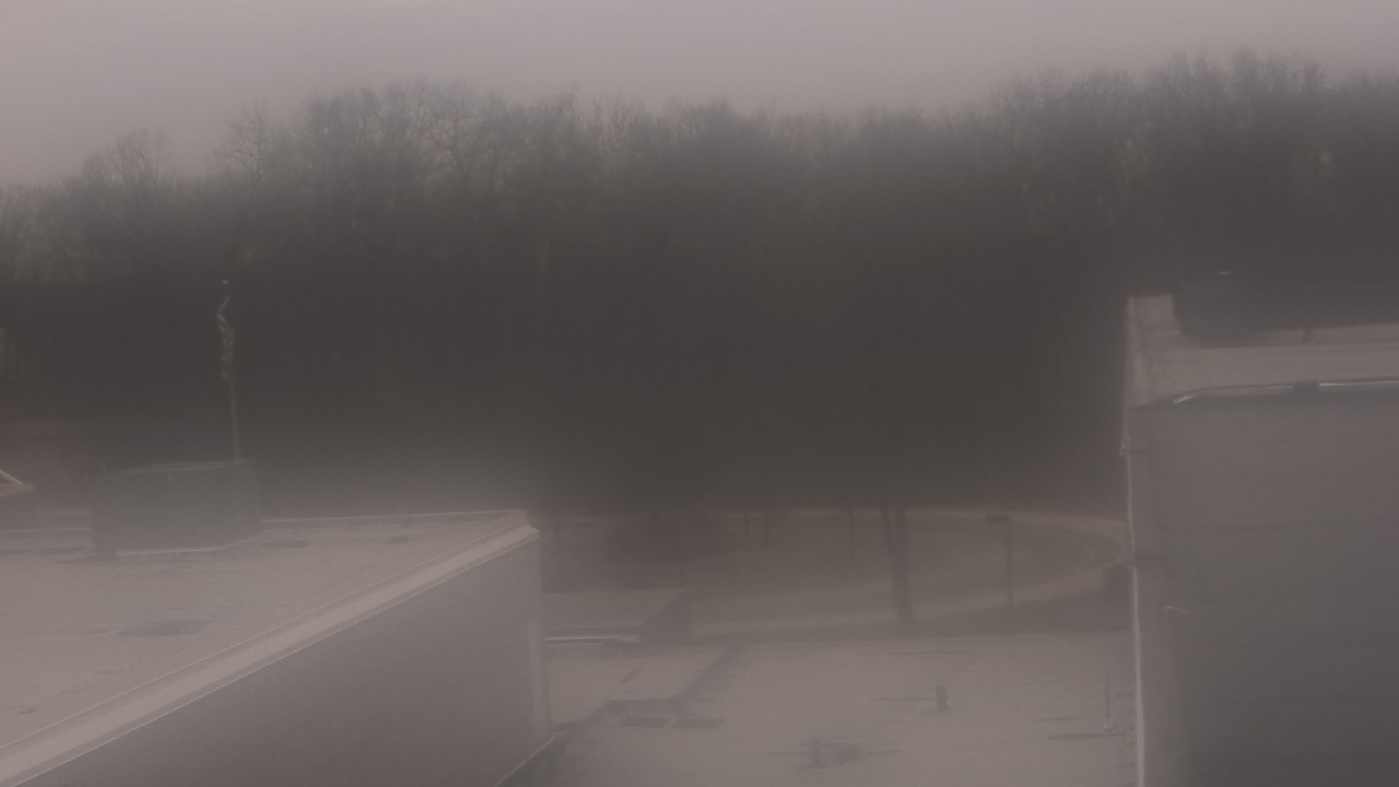 Thumbnail for current weather camera view from Dag Hammarskjold MS in Wallingford, Connecticut