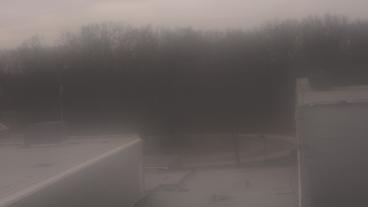 Thumbnail for current weather camera view from Dag Hammarskjold MS in Wallingford, Connecticut