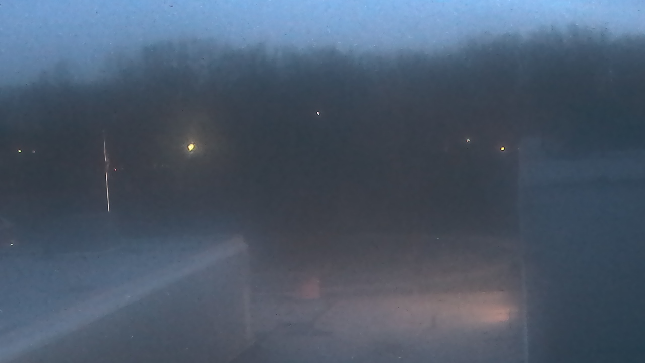 Thumbnail for current weather camera view from Dag Hammarskjold MS in Wallingford, Connecticut