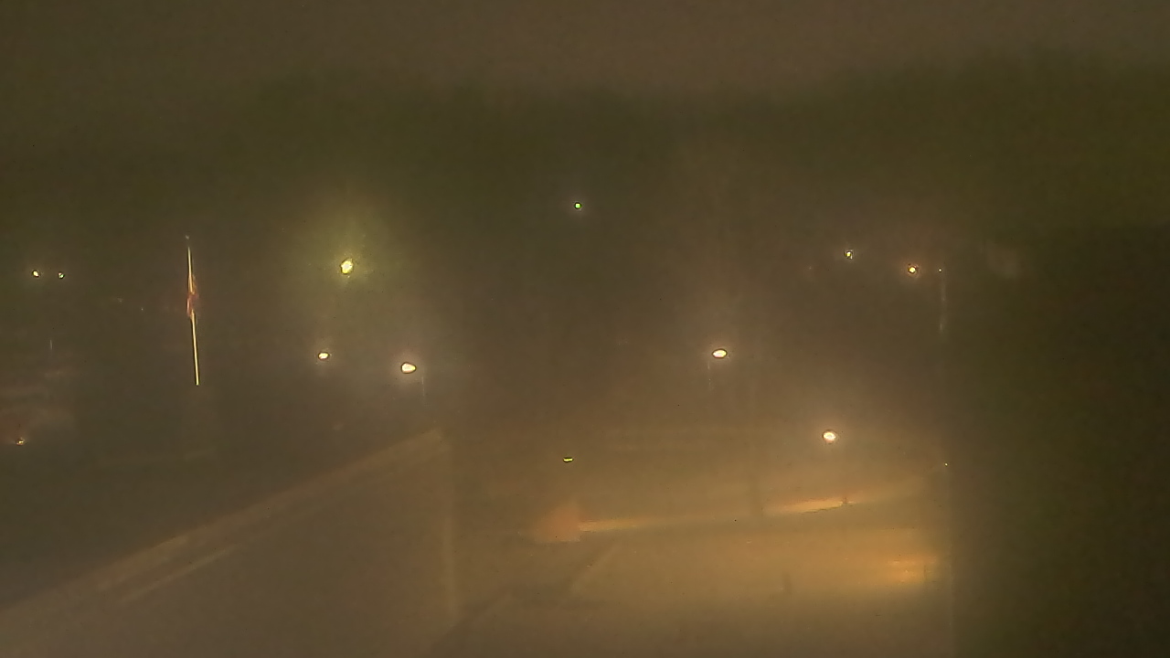 Thumbnail for current weather camera view from Dag Hammarskjold MS in Wallingford, Connecticut