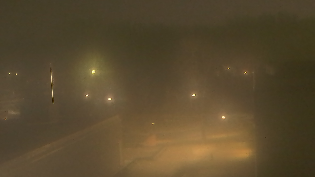 Thumbnail for current weather camera view from Dag Hammarskjold MS in Wallingford, Connecticut