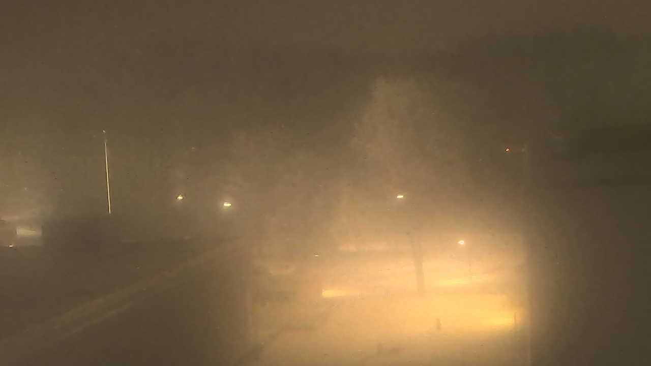 Thumbnail for current weather camera view from Dag Hammarskjold MS in Wallingford, Connecticut