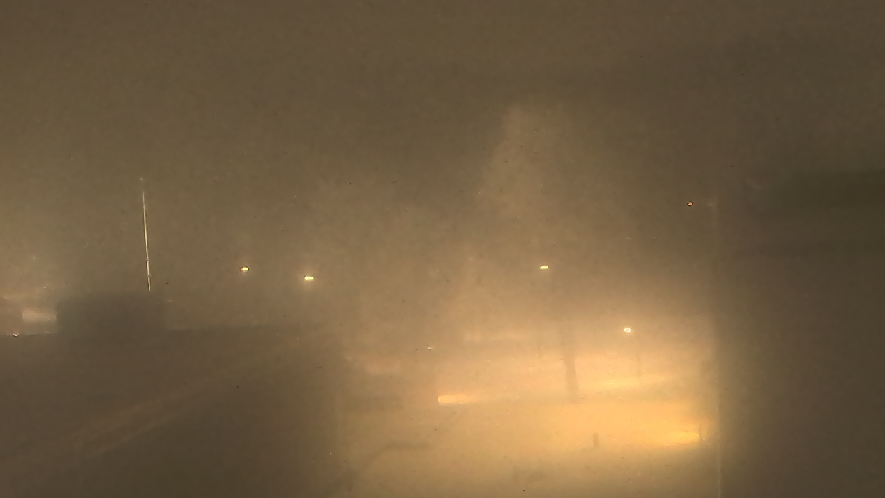 Thumbnail for current weather camera view from Dag Hammarskjold MS in Wallingford, Connecticut