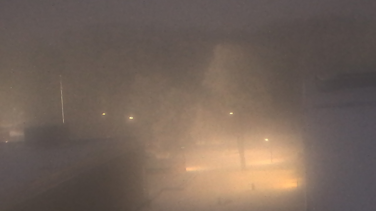 Thumbnail for current weather camera view from Dag Hammarskjold MS in Wallingford, Connecticut