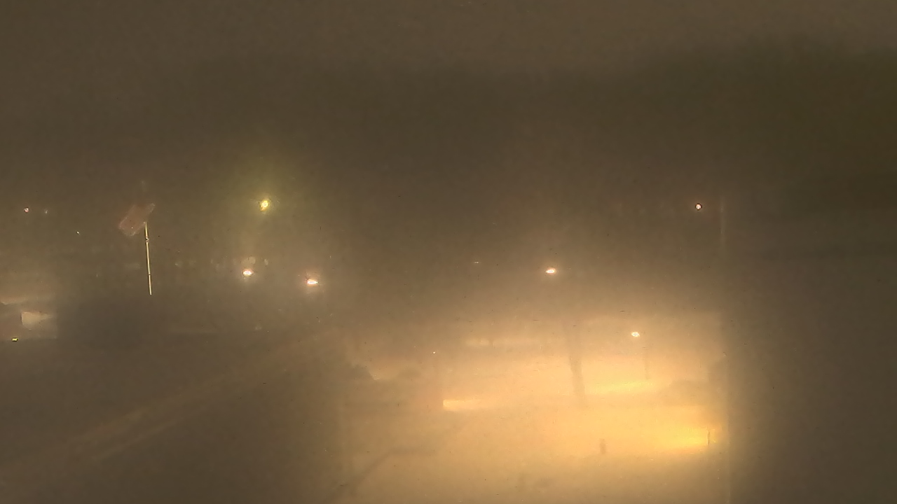 Thumbnail for current weather camera view from Dag Hammarskjold MS in Wallingford, Connecticut