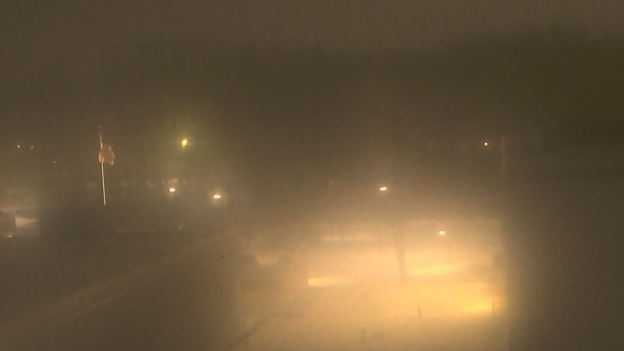 Thumbnail for current weather camera view from Dag Hammarskjold MS in Wallingford, Connecticut