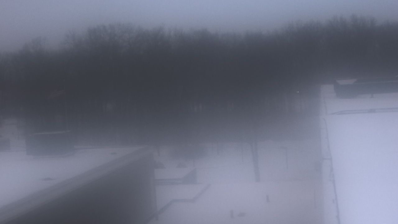 Thumbnail for current weather camera view from Dag Hammarskjold MS in Wallingford, Connecticut