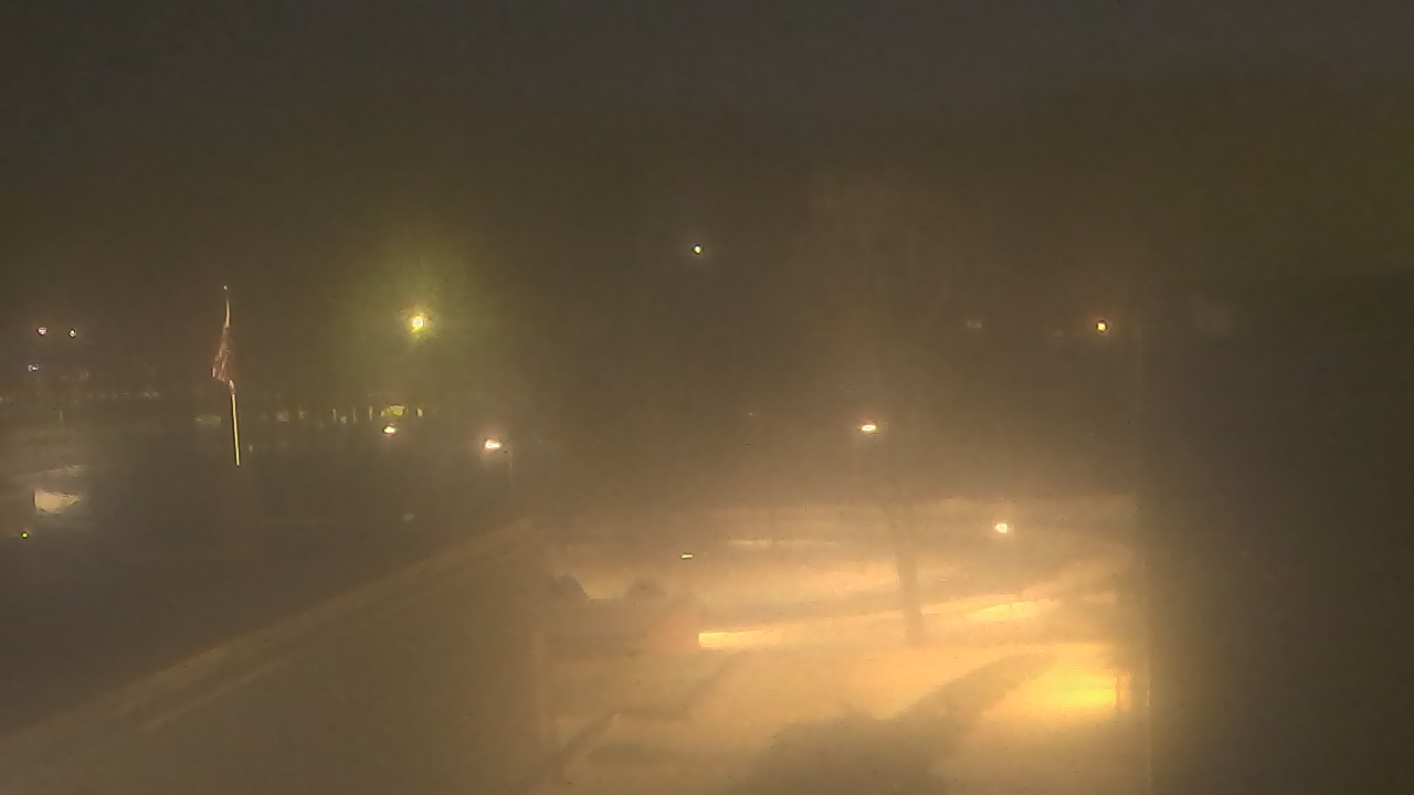 Thumbnail for current weather camera view from Dag Hammarskjold MS in Wallingford, Connecticut