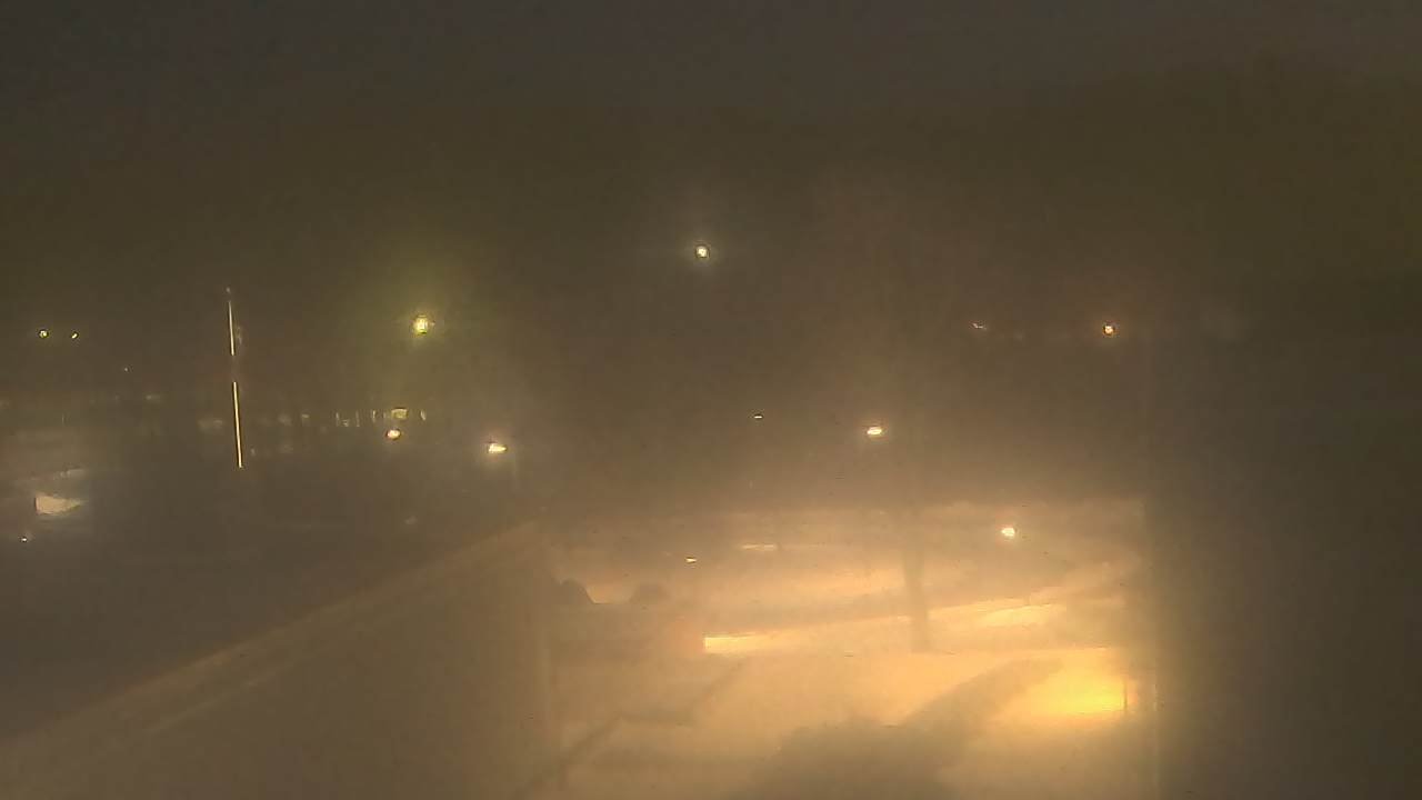 Thumbnail for current weather camera view from Dag Hammarskjold MS in Wallingford, Connecticut