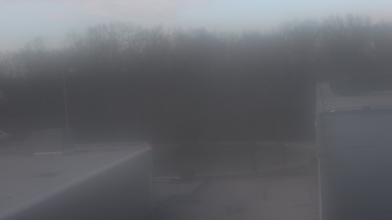 Thumbnail for current weather camera view from Dag Hammarskjold MS in Wallingford, Connecticut