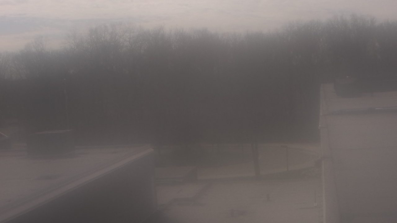 Thumbnail for current weather camera view from Dag Hammarskjold MS in Wallingford, Connecticut