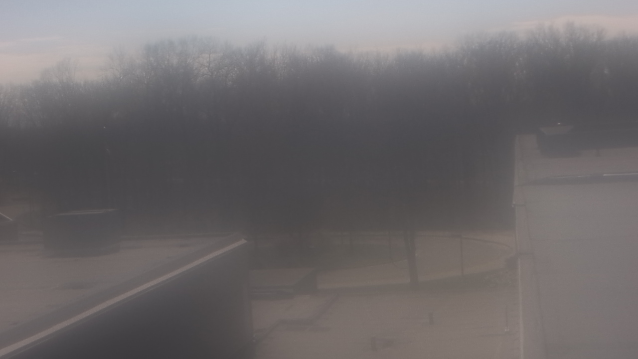 Thumbnail for current weather camera view from Dag Hammarskjold MS in Wallingford, Connecticut