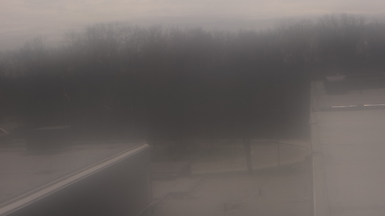 Thumbnail for current weather camera view from Dag Hammarskjold MS in Wallingford, Connecticut