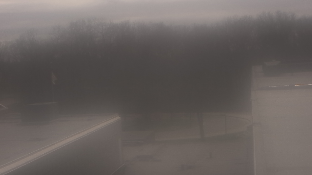 Thumbnail for current weather camera view from Dag Hammarskjold MS in Wallingford, Connecticut