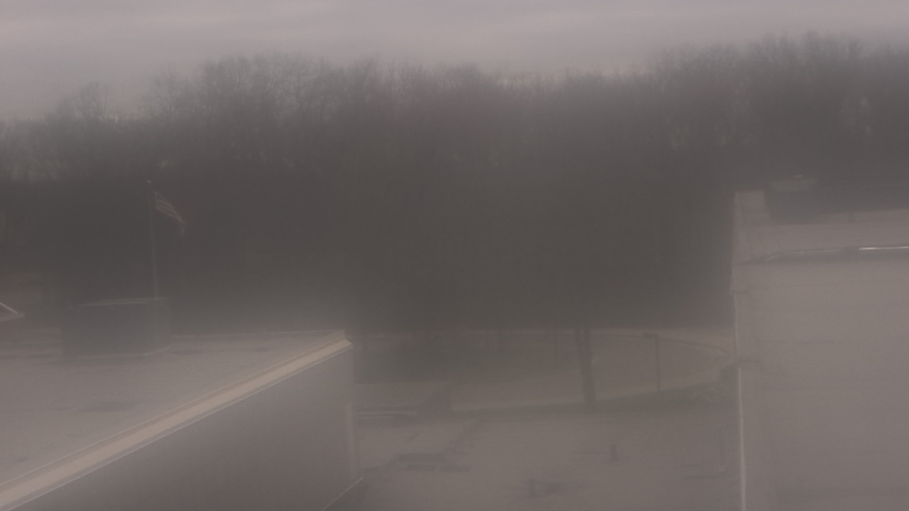 Thumbnail for current weather camera view from Dag Hammarskjold MS in Wallingford, Connecticut