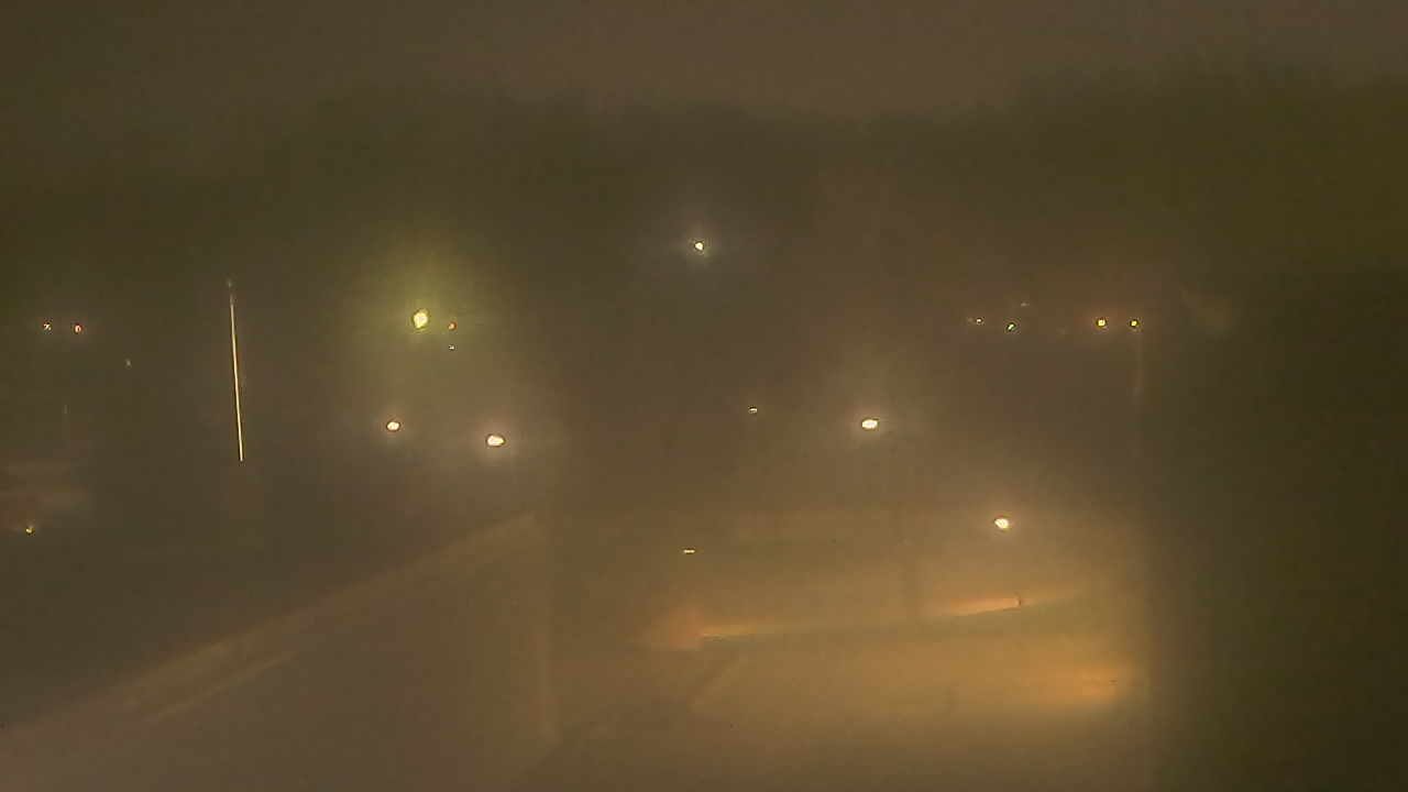 Thumbnail for current weather camera view from Dag Hammarskjold MS in Wallingford, Connecticut