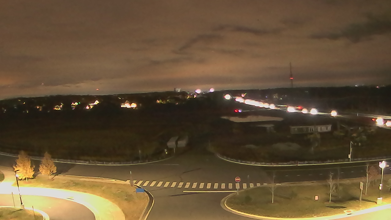 Thumbnail for current weather camera view from Waxpool Elementary School in Broadlands, Virginia