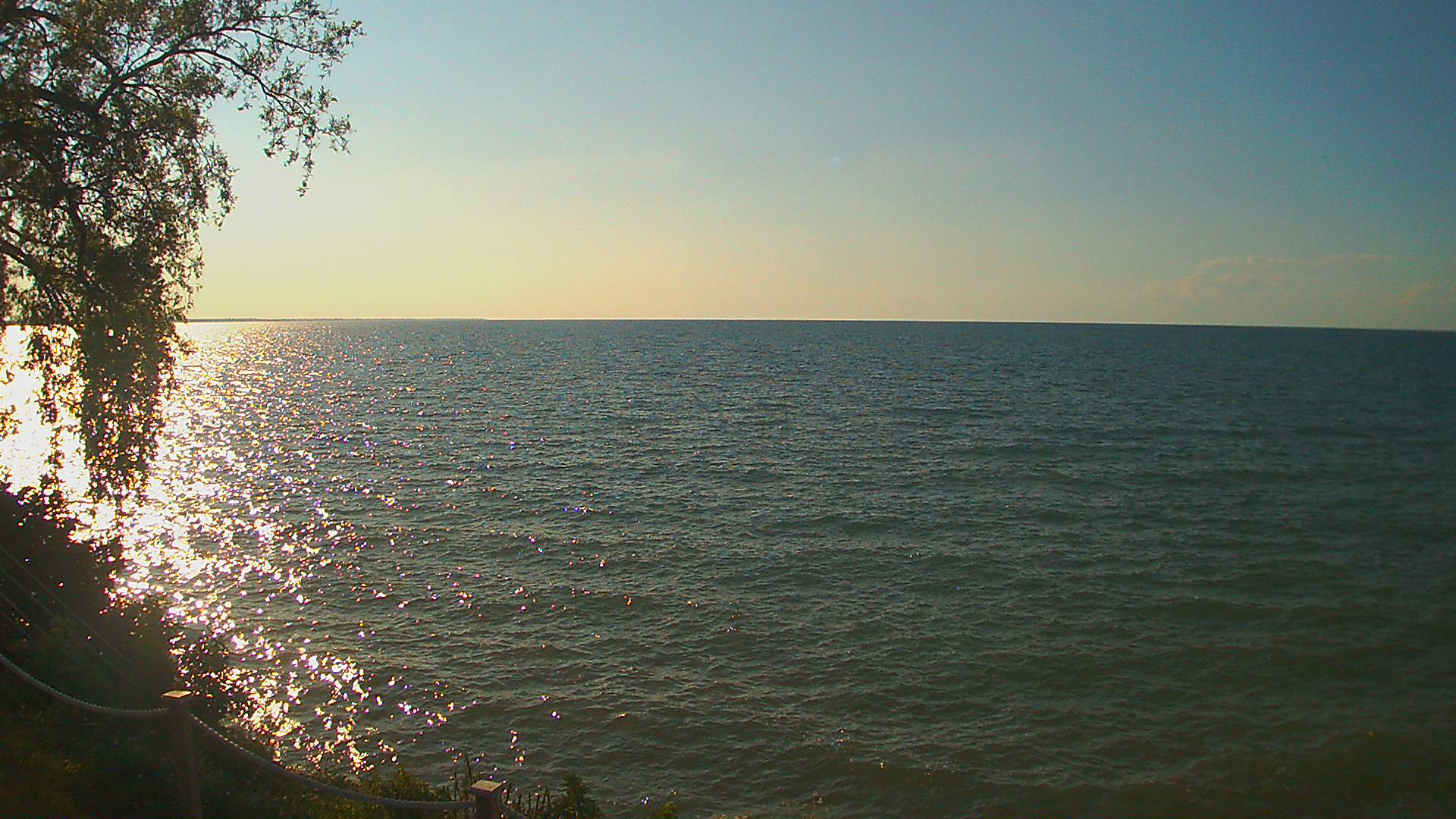 Thumbnail for current weather camera view from Forest Lawn Beach in Webster, New York