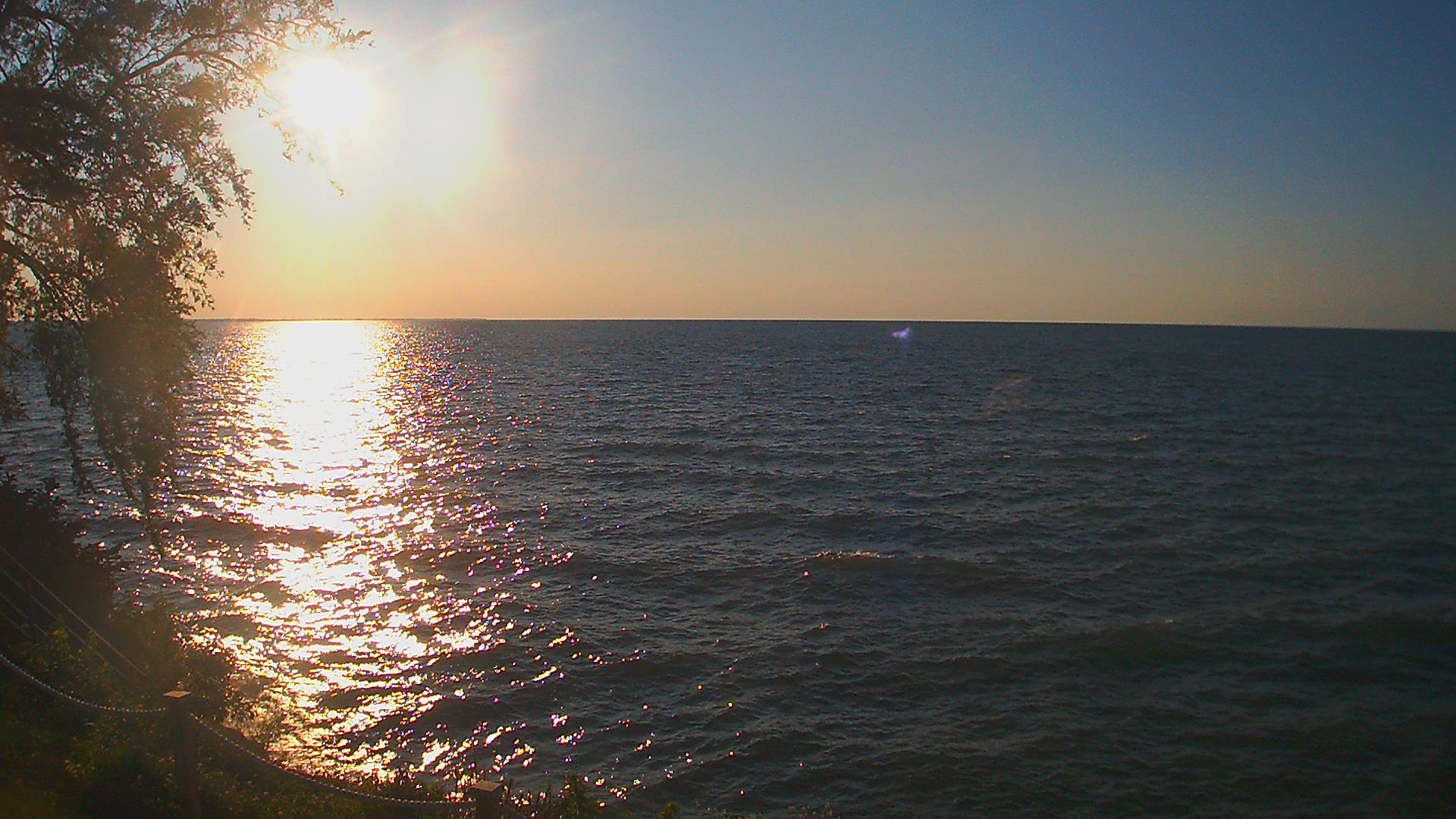 Thumbnail for current weather camera view from Forest Lawn Beach in Webster, New York