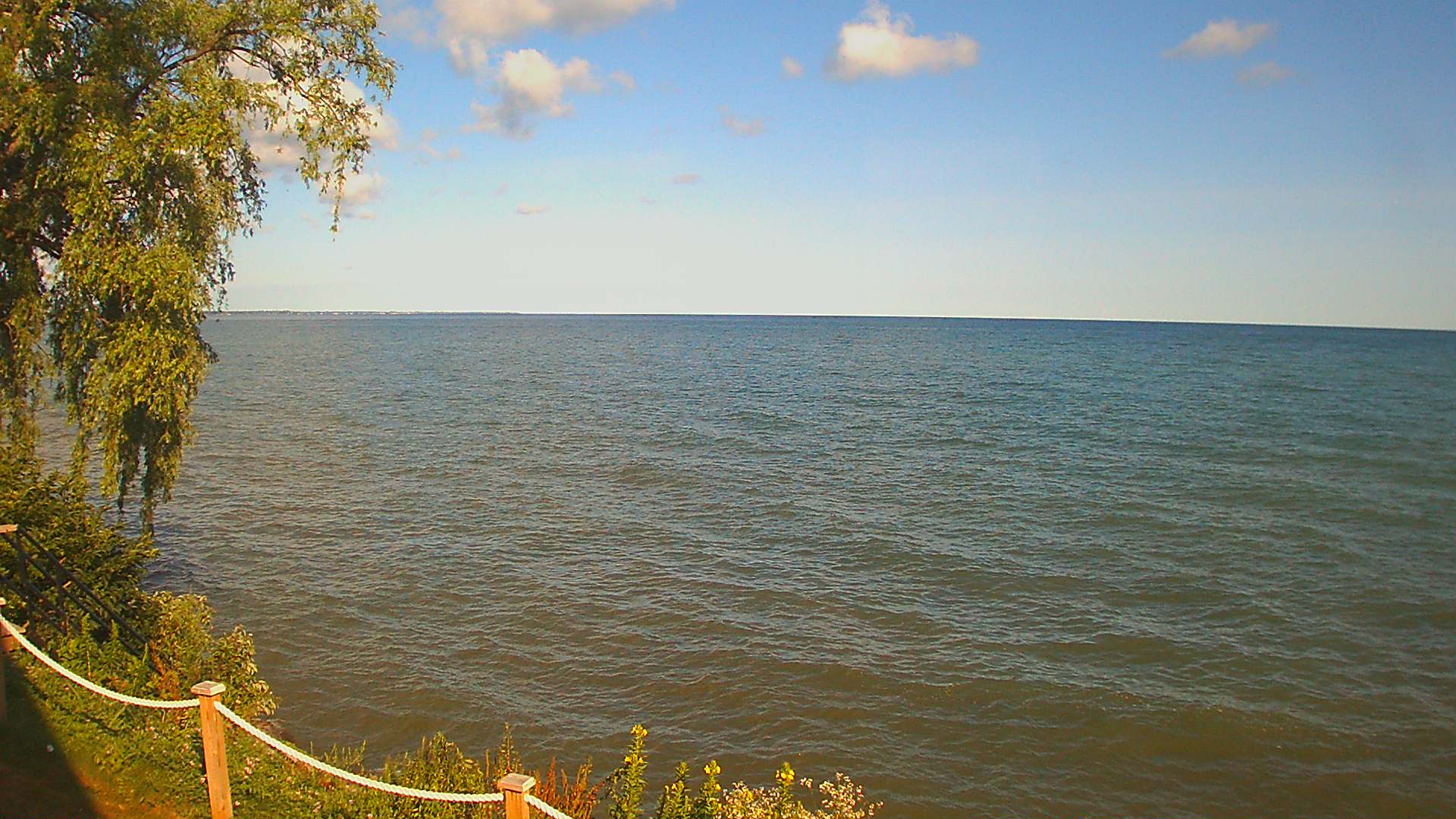 Thumbnail for current weather camera view from Forest Lawn Beach in Webster, New York