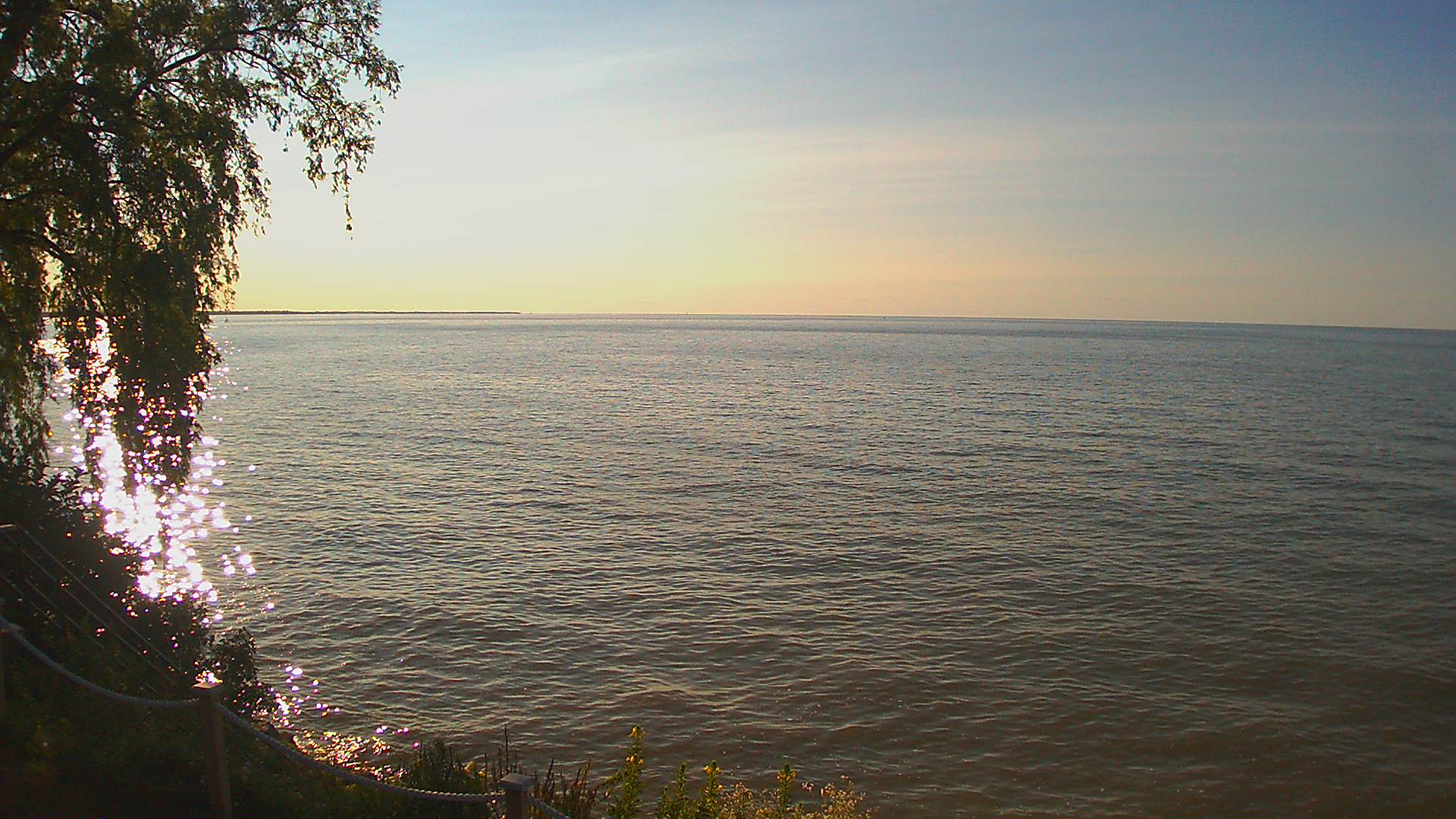 Thumbnail for current weather camera view from Forest Lawn Beach in Webster, New York