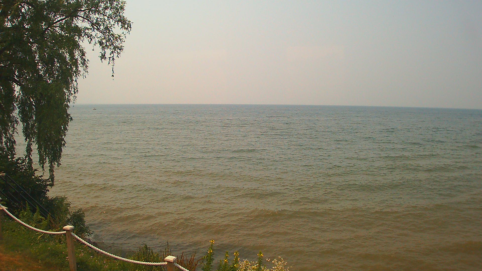 Thumbnail for current weather camera view from Forest Lawn Beach in Webster, New York
