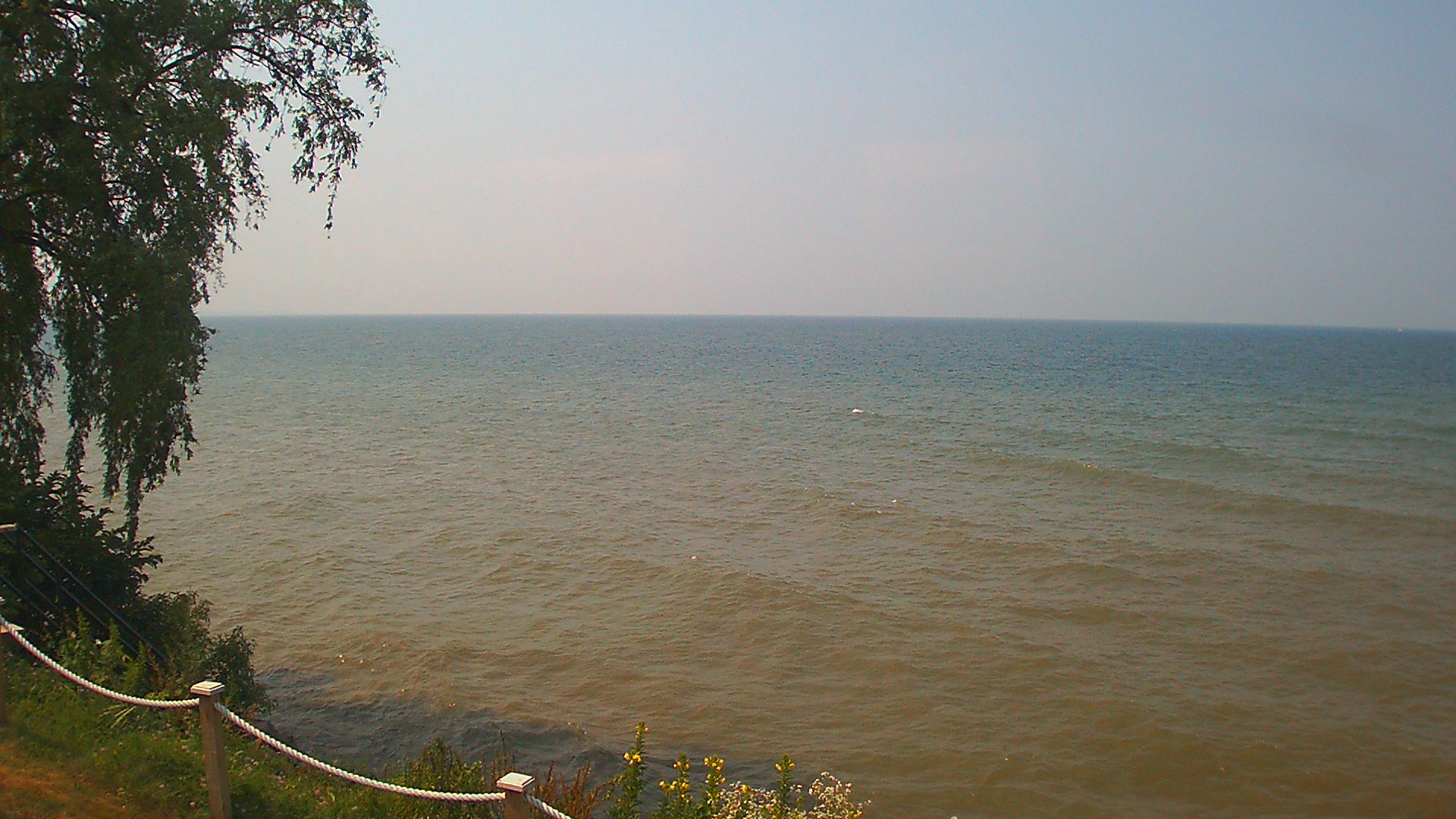 Thumbnail for current weather camera view from Forest Lawn Beach in Webster, New York