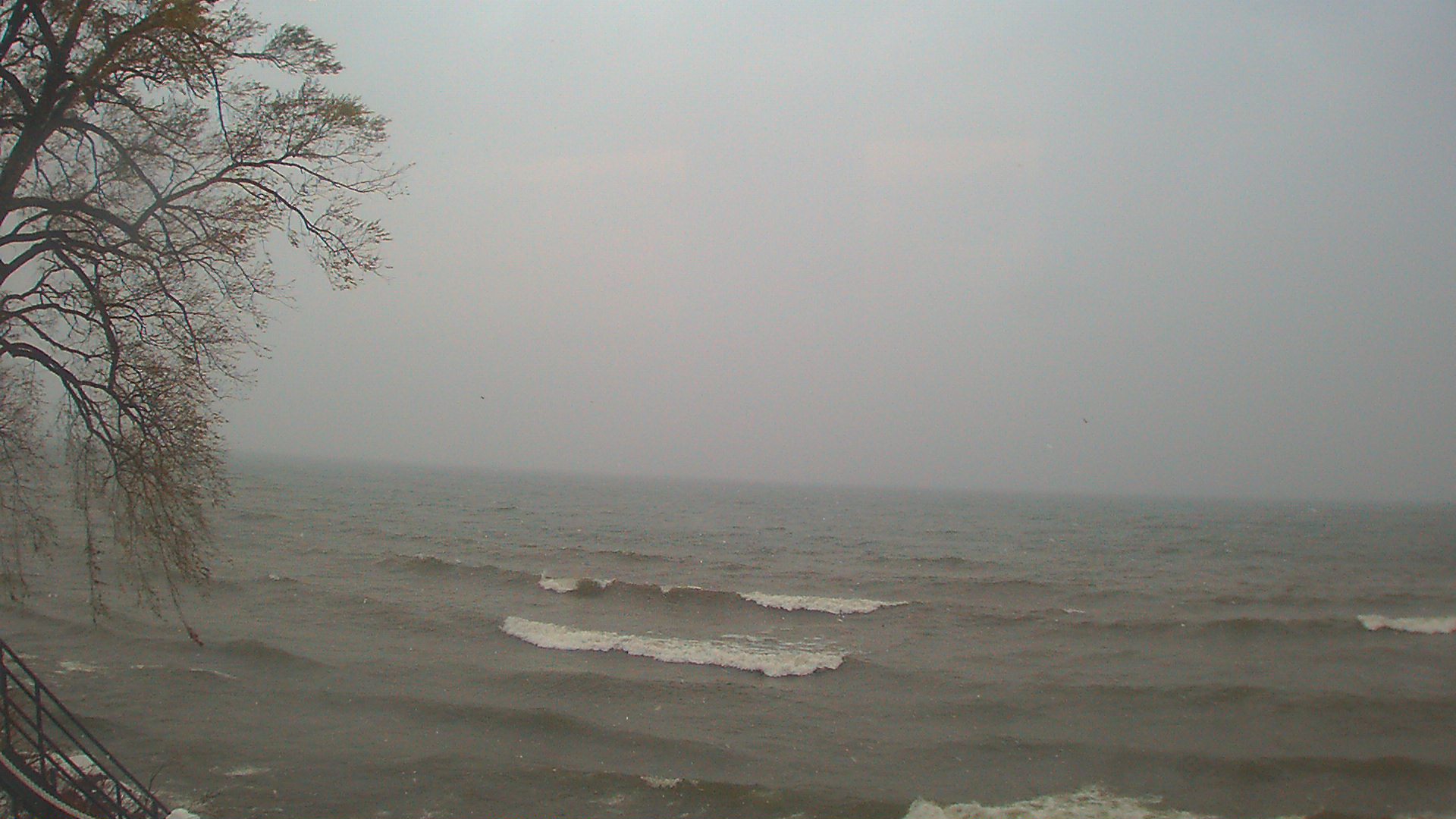 Thumbnail for current weather camera view from Forest Lawn Beach in Webster, New York