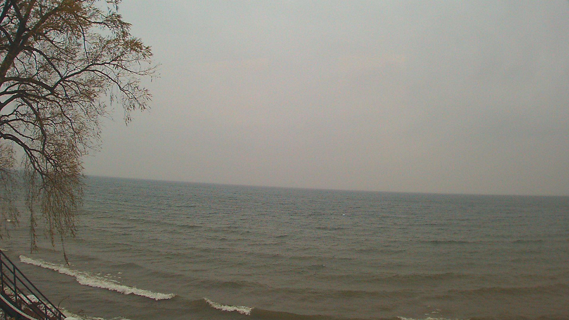 Thumbnail for current weather camera view from Forest Lawn Beach in Webster, New York